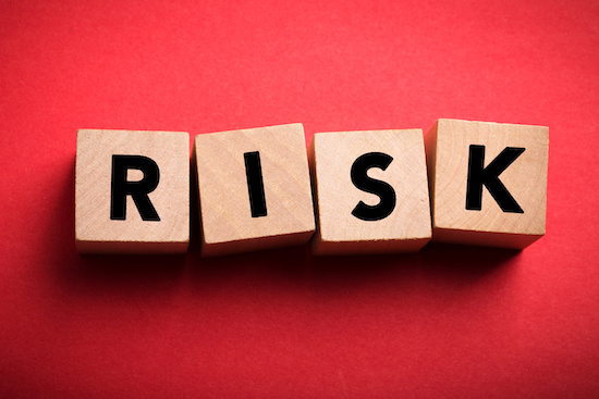 歯の被せ物が合わないリスクイメージ