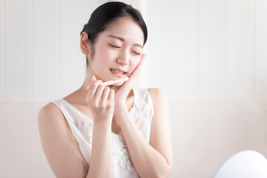 銀歯がしみる人