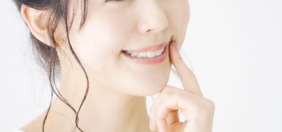 セラミック治療で綺麗な歯になった人