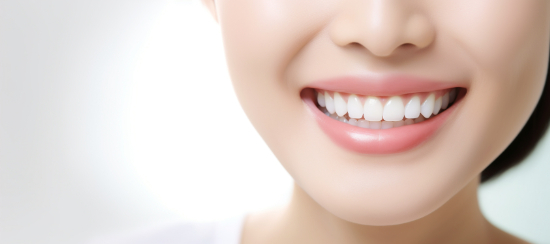 セラミック治療で綺麗な歯になった人